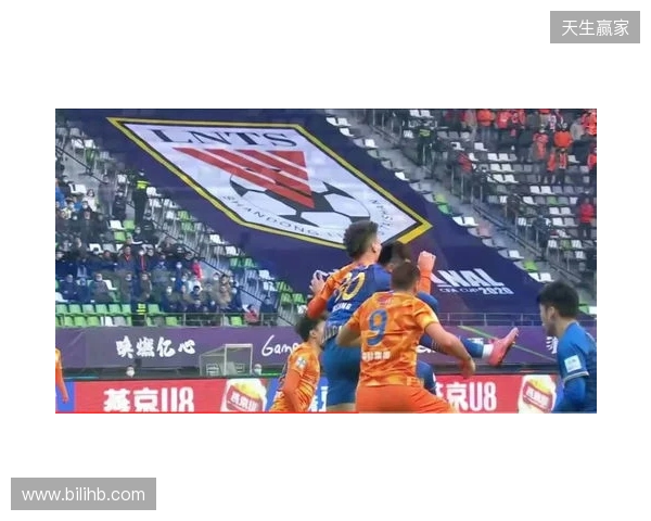 博主:国安下午集结韩佳奇现身,个别球员已从基地搬走私人物品